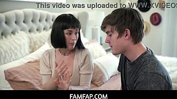 Whoa, guy bangs stepmom while licking stepsis in wild action!