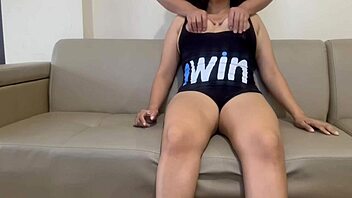 Hardcore homemade sex with a young Latina on the beach