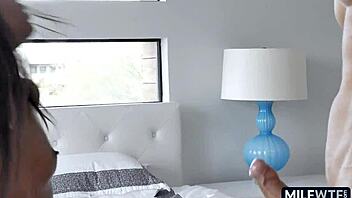 Interracial banging with a hot black cougar