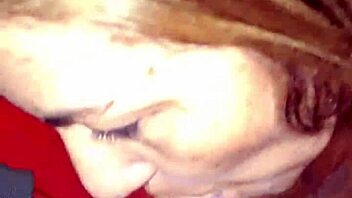 Wife pleasures husband with a public pussy pumping session