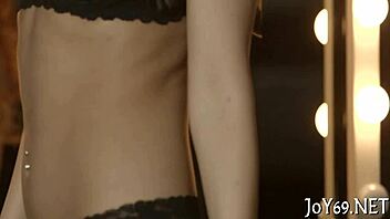 teen beauty toys herself hard 😏