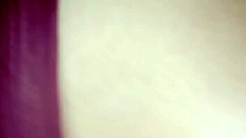 Desi bhabi gets real homemade pounding in hot Indian clip.