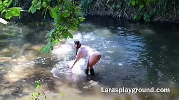 British Milf Fingering Herself Outdoors In Boots