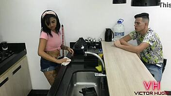 Big cock 19-year-old gets bareback hardcore scene with a maid