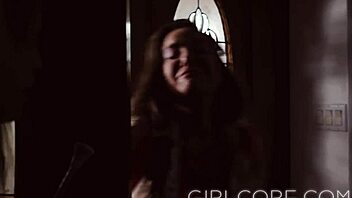 Oh wow, Gia Paige begs Alina Lopez to dive deep inside her now!