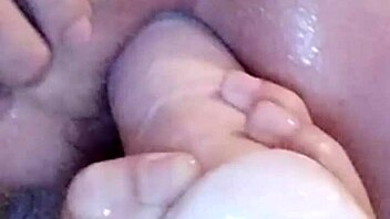 Just got home and I'm dying to fuck my ass with a dildo! 😏