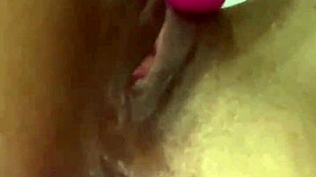 Fat pretty clit sucked while licking pussy till she cums 😍