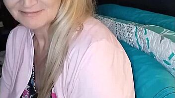 Hot milf masturbates to intense orgasm live on webcam private chat!