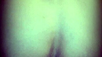 Just got home and I'm dying to fuck my ass with a dildo! 😏