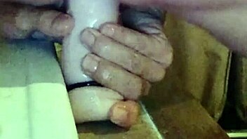 Just got home and I'm dying to fuck my ass with a dildo! 😏