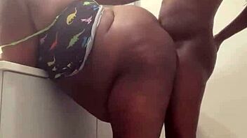 Quickie In The Bathroom 😈