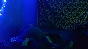 asi de rico me folla mi mejor amigo