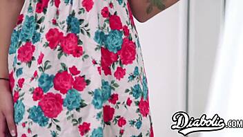 Irresistible Liza Rowe Spreads Legs For Big Dick Creampie