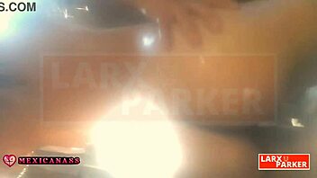 i'm kassandra, from my bathroom for virtual casting, masturbating my wet shaved pussy till i cum