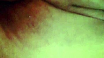 sundaydogood614 update with shaved pussy action 😊