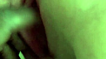 Pale Bbw Dribbling Squirt From Pussy Play