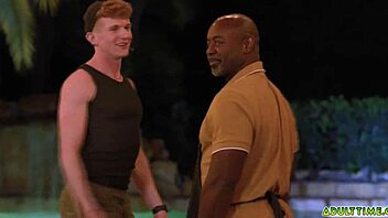 aaron and max have a quick fuck before the guest arrives