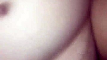 fun time with shaved bbw in the bedroom 😘