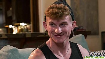 aaron and max have a quick fuck before the guest arrives