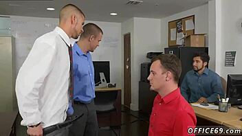 테크부서 늙은 게이 인턴 박아버린 사진 봐