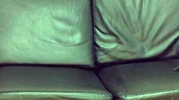 Mladá Maisy dostane tvrdý casting s ručkou a ešte viac