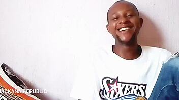 nackana republic bangs maskgodez while boyfriend’s away