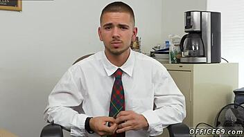 테크부서 늙은 게이 인턴 박아버린 사진 봐