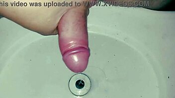 Solo masturbation adventure with Bad Wolf28