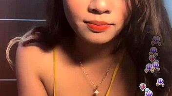 巨乳性感妹狂挑逗