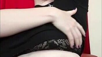 Femdom Humiliation In A Wild Homewrecker Sexting Session.