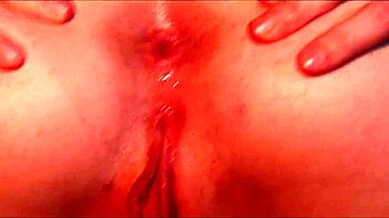 Lil kinky doll surprised with foot worship action?