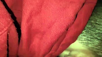 Rafael Bolt gemendo alto de prazer com Socyal sem camisa.