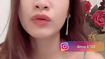 i saw anna k102 doing chest exercises on instagram, it's kinda funny