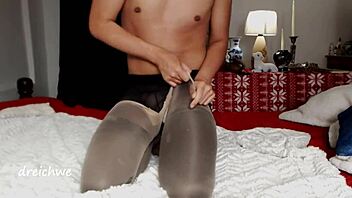 I broke her pantyhose during fun