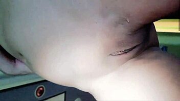 japanese mature woman's blowjob technique is otherworldly, isn't it?