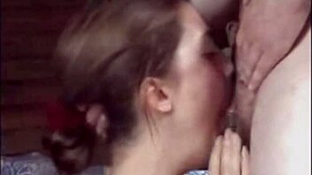 ليزا تحشو فمها بزب صلب، شوف سنابي lizafernona!