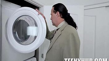 Nia Bleu and Eric John in a sexy scavenger hunt POV experience