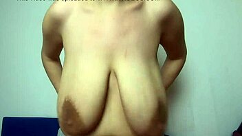 Big bouncing boobs and a happy face