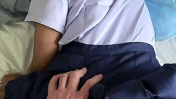 Turis Prancis mesum sama mahasiswa Thailand 18 tahun pake seragam!