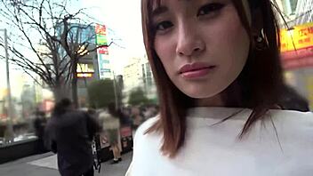 beautiful woman rides in doggystyle, getting cumshot and facial in homemade hardcore