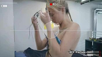 quaranteen 18+ dancing and raving with us in foursome sharing cock 😎