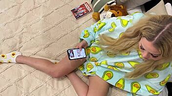 ms avocado teases mr shorts