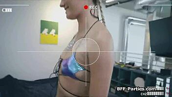 quaranteen 18+ dancing and raving with us in foursome sharing cock 😎