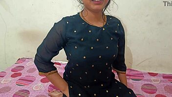 indian desi babe enjoys doggy with step-brother! 😍