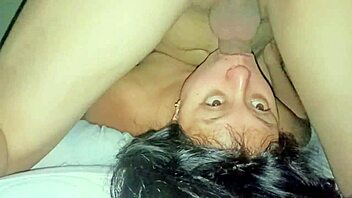 Hermanastra Rides Hard with Big Ass in Empty House