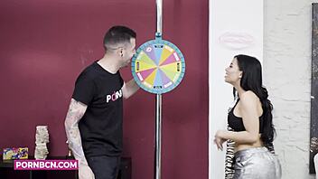 Hot Milf Brunette Latina with Big Ass Screws Pornstar on Live Show for Taster Fans.