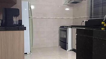 How does this hot wife seduce the electrician with her tight body?