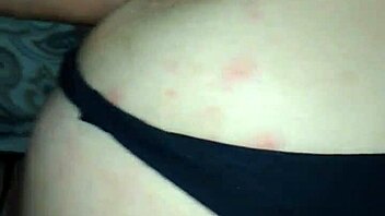 جعل ميلف تنفجر بقوة على قضيب ضخم الليلة