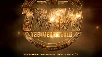 Roxy Sky Takes Fresh Creampie With A Smile