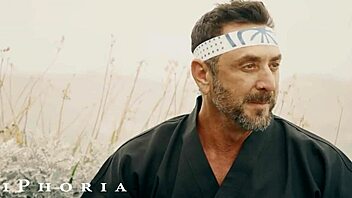 Man Learns Cobra Bi to Impress Girlfriend